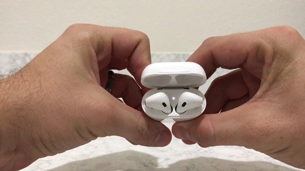 How To Reset Apple AirPods